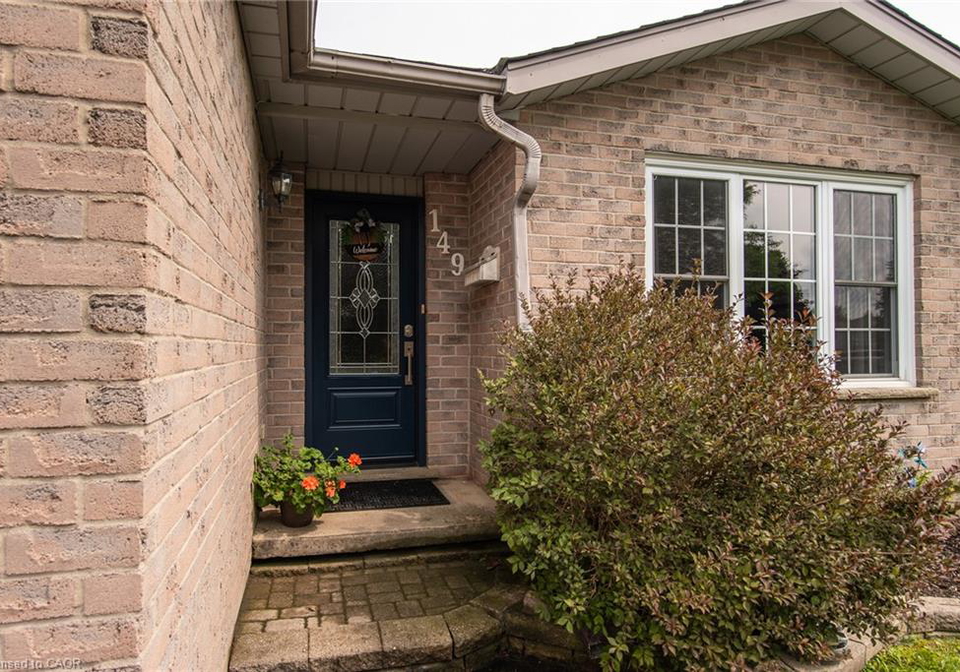149-bier-crescent-new-hamburg-ontario-40855681