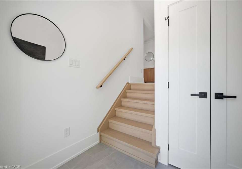 1379-christina-court-burlington-ontario-40855745