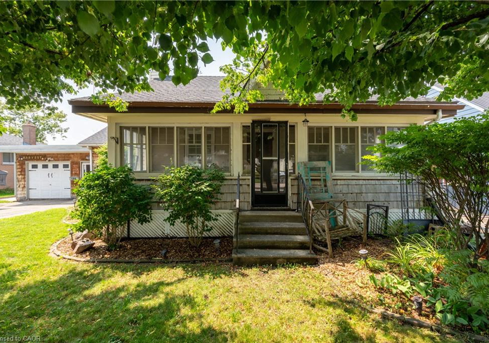 186-norwich-avenue-woodstock-ontario-40855788