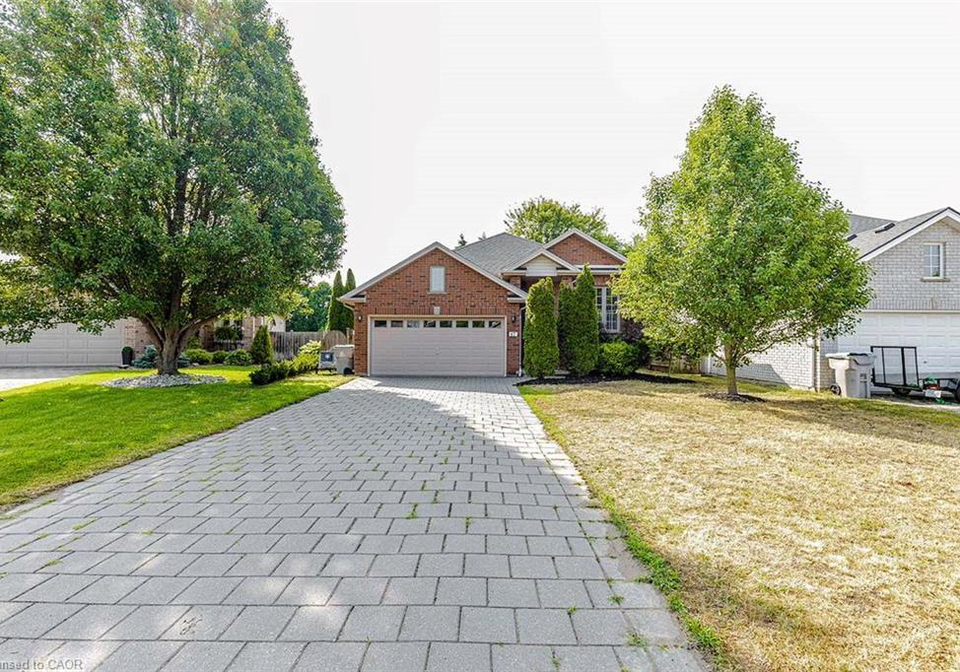47-queensway-drive-strathroy-ontario-40855804
