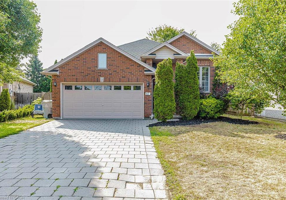 47-queensway-drive-strathroy-ontario-40855804