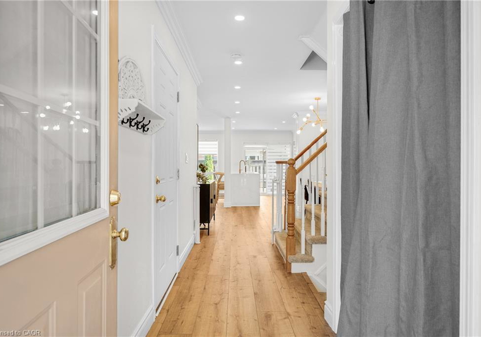 1070-barclay-circle-milton-ontario-40855814