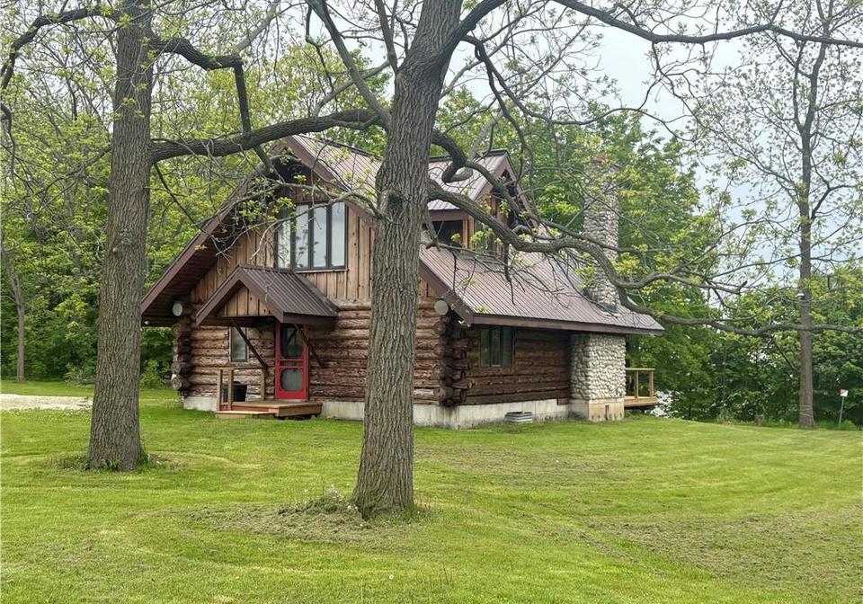 3-upper-mohawk-point-dunnville-ontario-40855818