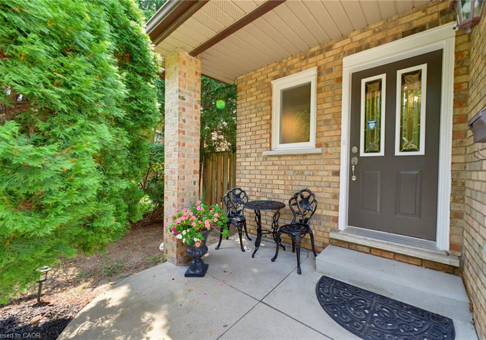 32-silvervine-drive-stoney-creek-ontario-40855819