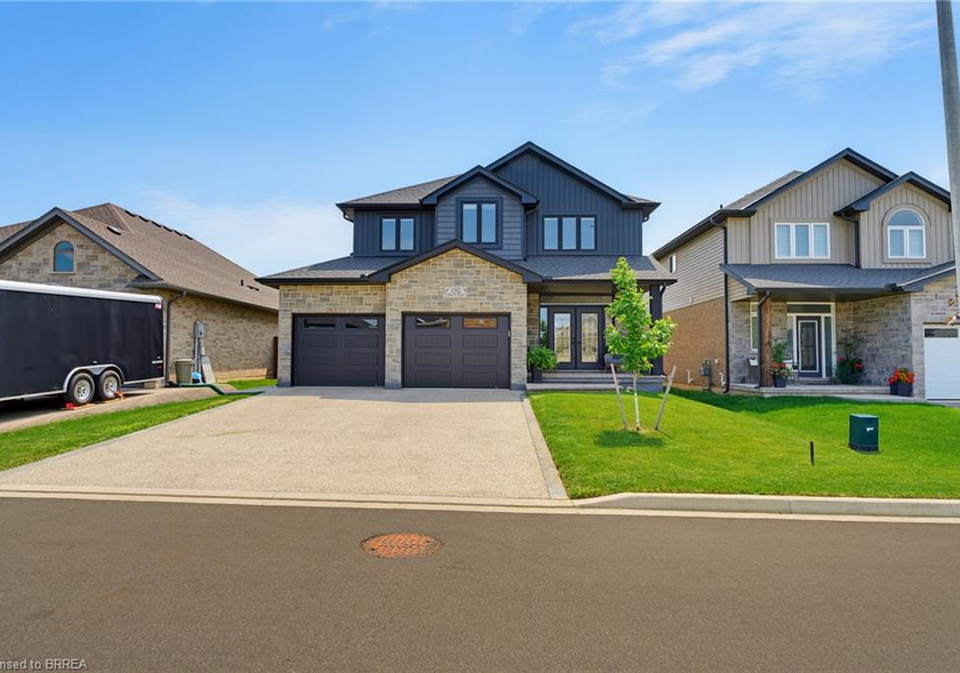 192-gibbons-street-waterford-ontario-40855829