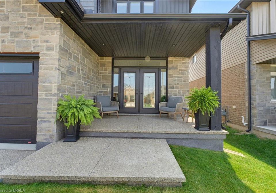 192-gibbons-street-waterford-ontario-40855829