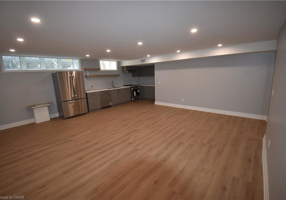 1294-coric-avenue-burlington-ontario-40855835