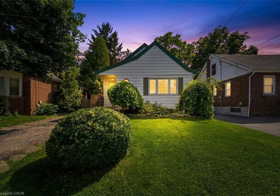 61-glenmount-avenue-hamilton-ontario-40855848
