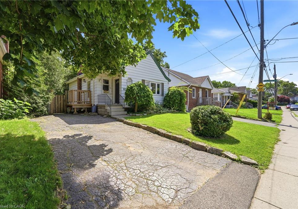 61-glenmount-avenue-hamilton-ontario-40855848