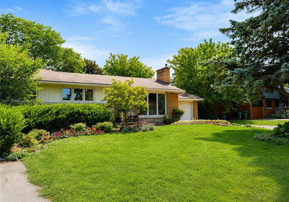 119-seneca-drive-ancaster-ontario-40855867