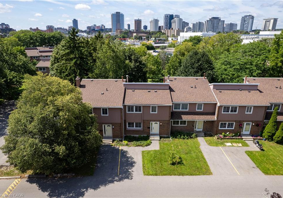 121-university-avenue-e-waterloo-ontario-40855872