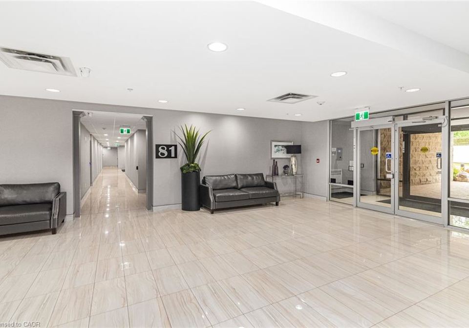 81-robinson-street-hamilton-ontario-40855874