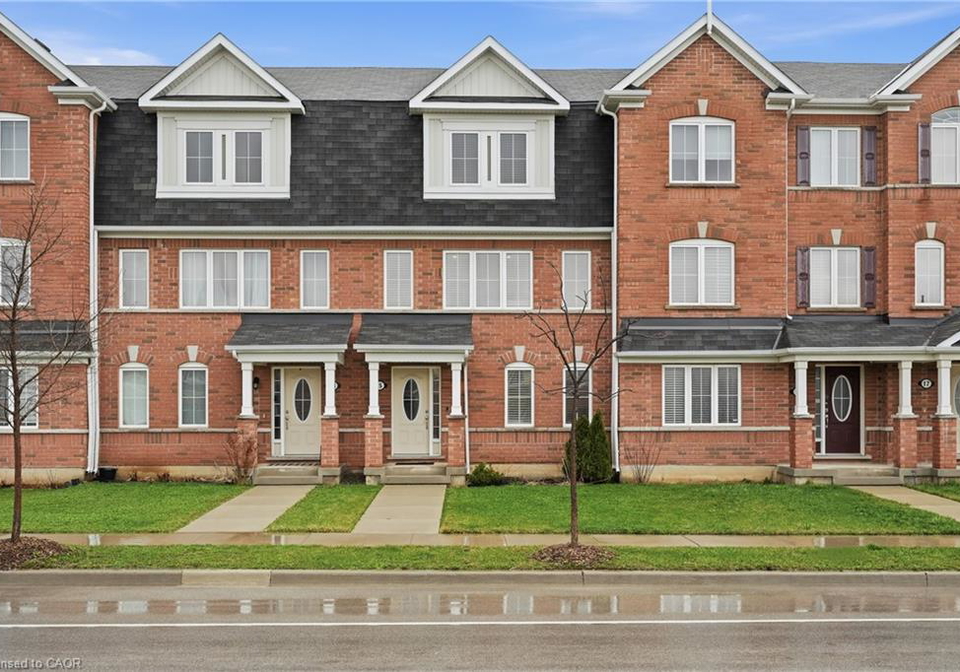 230-avonsyde-boulevard-waterdown-ontario-40855960