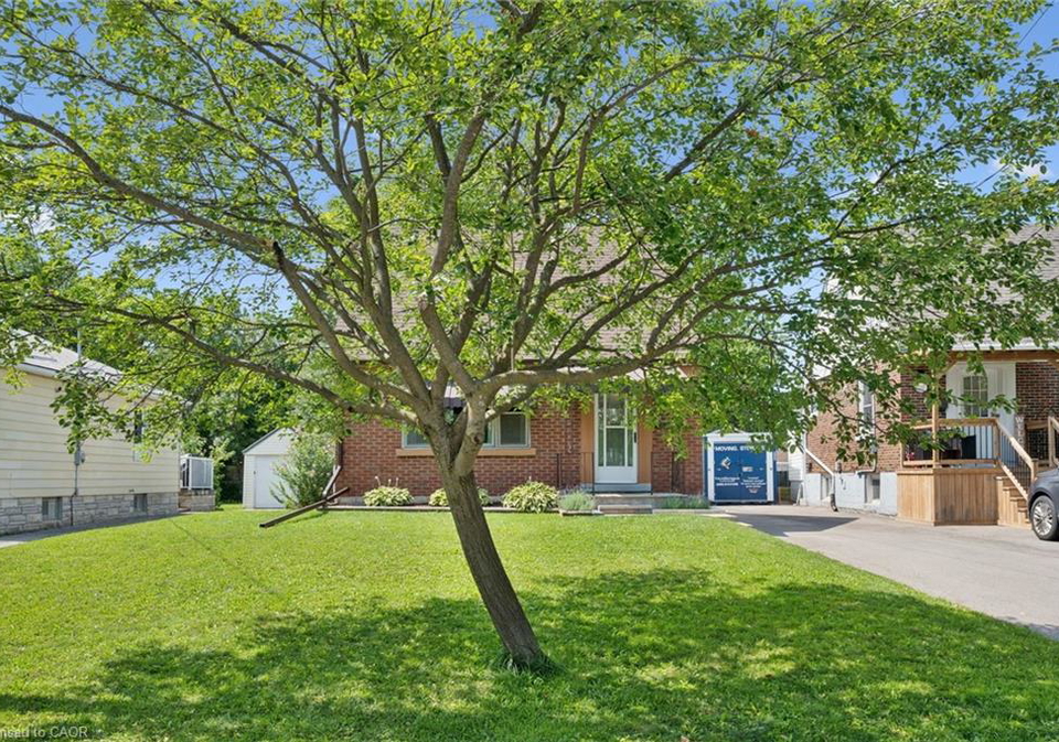 114-lorne-crescent-kitchener-ontario-40855962
