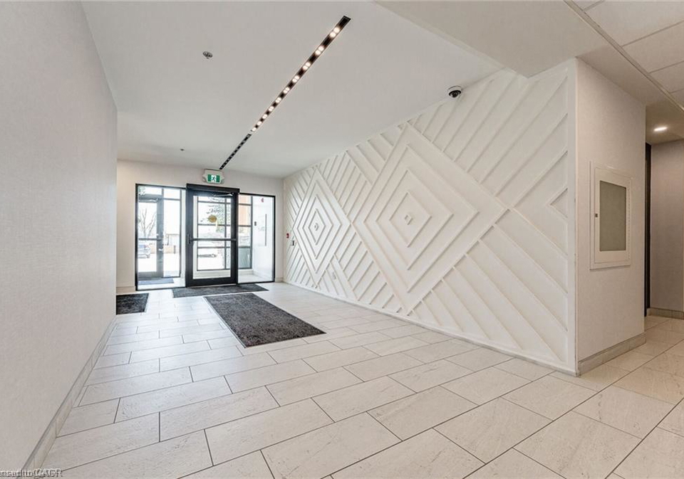 110-fergus-avenue-kitchener-ontario-40855986