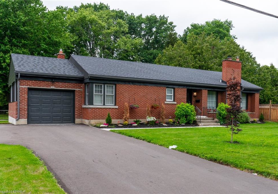 30-proctor-avenue-brantford-ontario-40855994