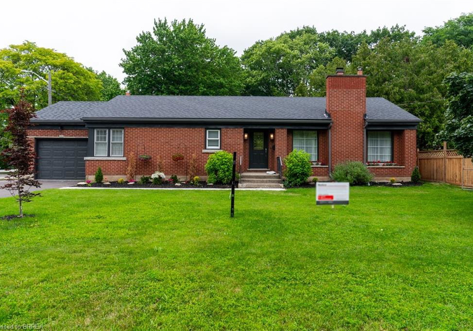30-proctor-avenue-brantford-ontario-40855994