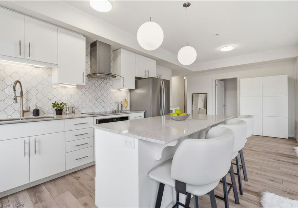 251-northfield-drive-e-waterloo-ontario-40856013