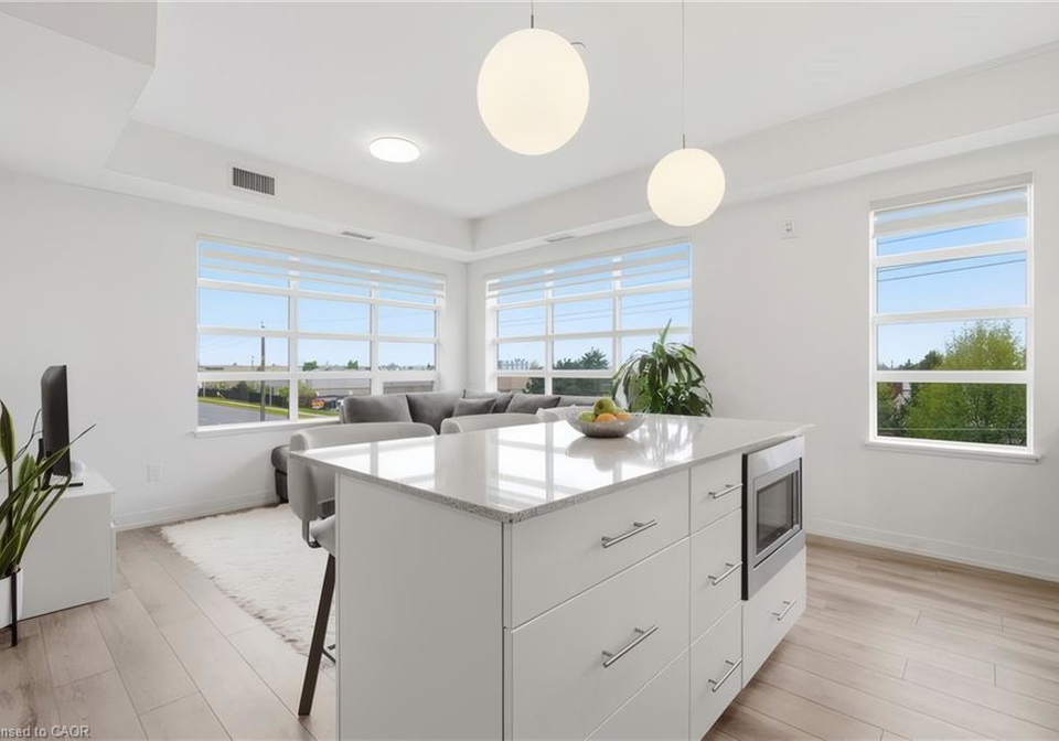 251-northfield-drive-e-waterloo-ontario-40856013