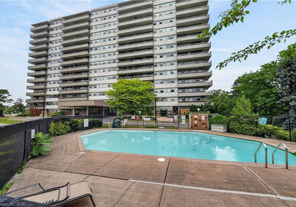 215-glenridge-avenue-st-catharines-ontario-40856022