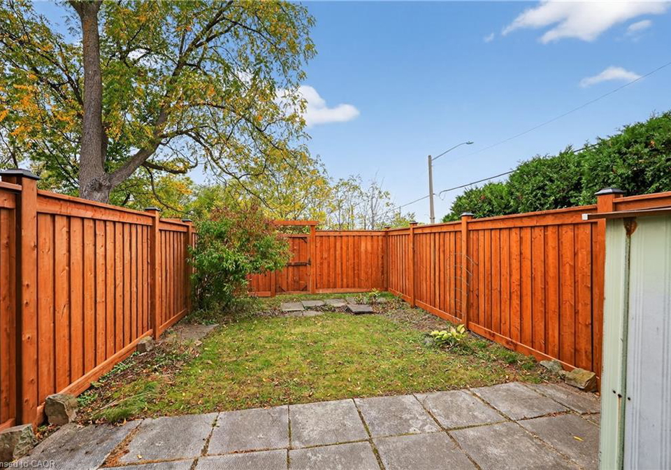 34-bow-valley-drive-hamilton-ontario-40856029