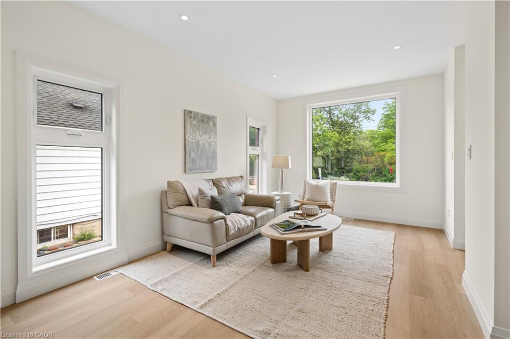 563-wellington-street-kitchener-ontario-40856034