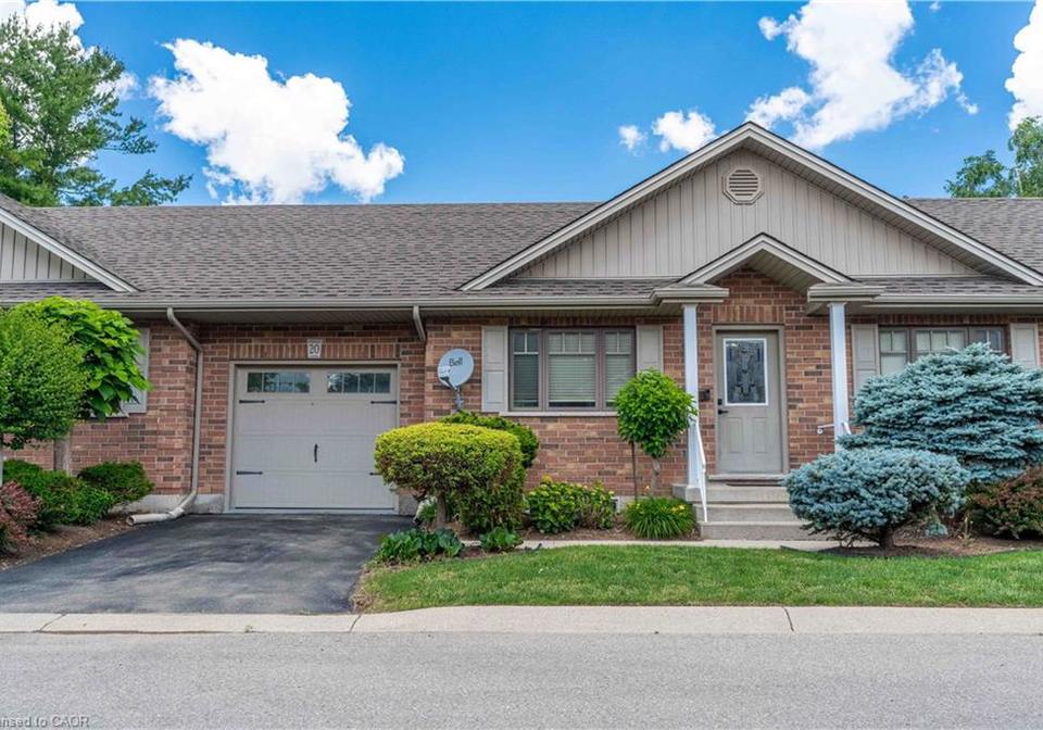 20-trinity-lane-waterford-ontario-40856045