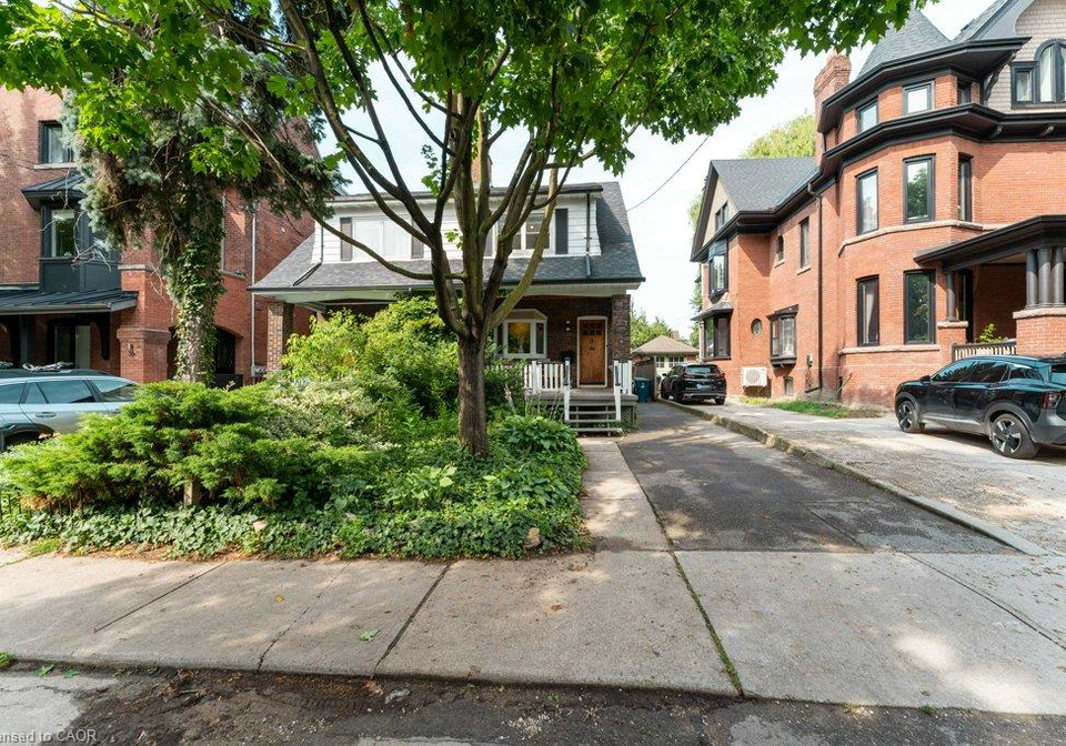 40-delaware-avenue-toronto-ontario-40856056