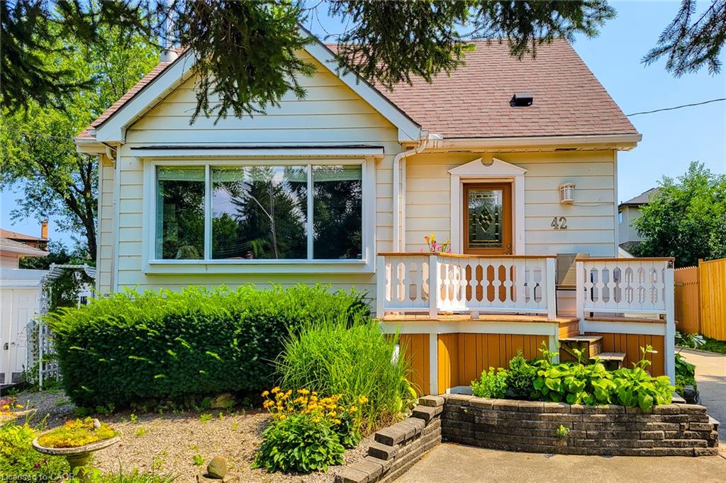 42-lake-avenue-n-hamilton-ontario-40856112