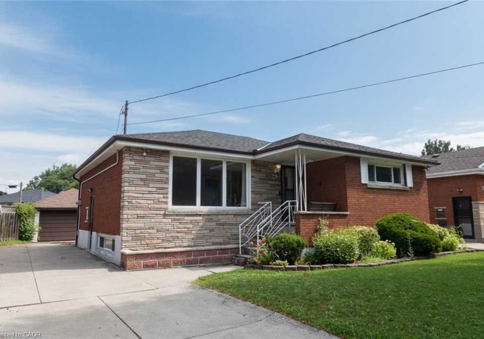 19-nova-drive-hamilton-ontario-40856114