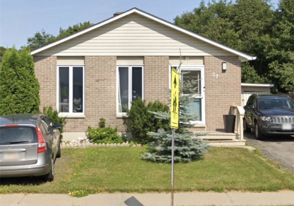 27-hergott-avenue-elliot-lake-ontario-40856122