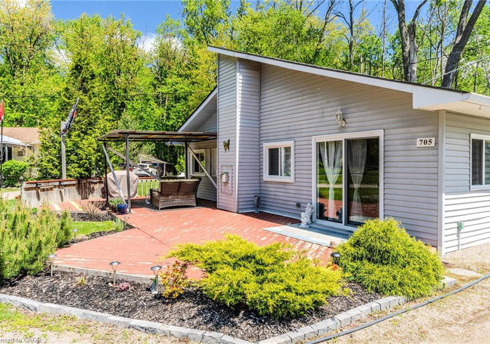 57-12th-conc-road-e-flamborough-ontario-40856155