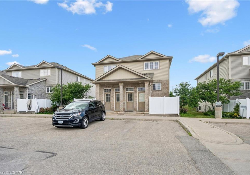 240-westmeadow-drive-kitchener-ontario-40856191