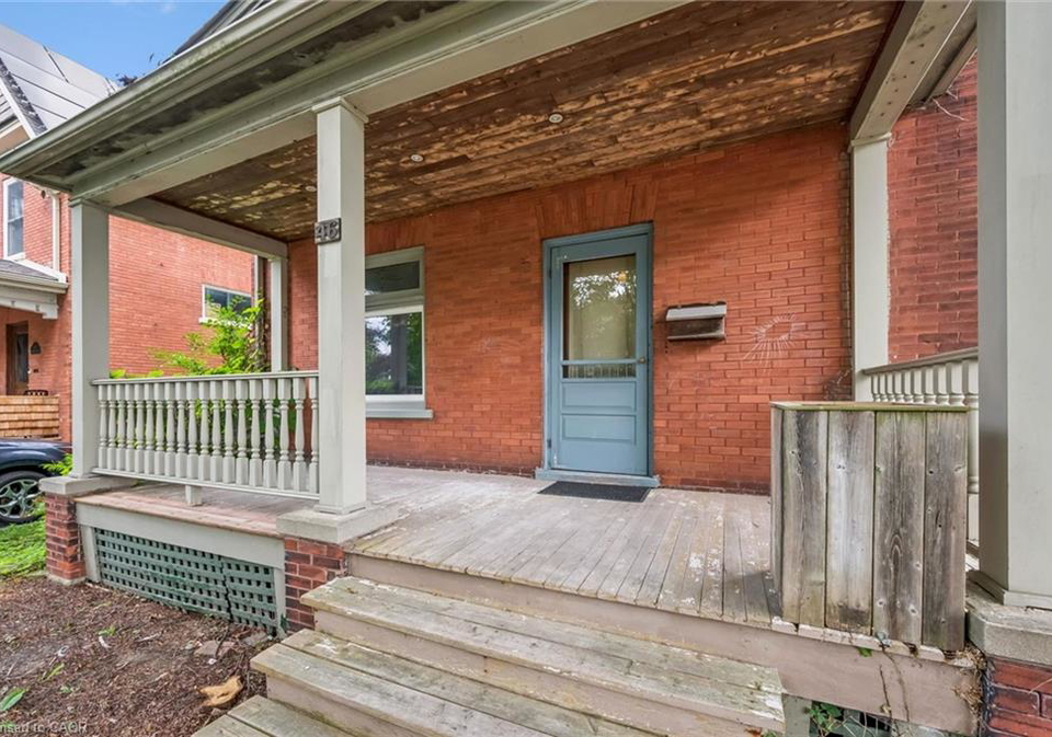 46-pequegnat-avenue-kitchener-ontario-40856257