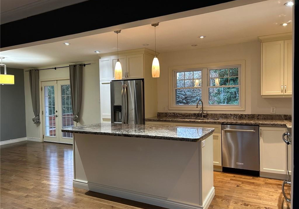 203-penn-drive-burlington-ontario-40856258