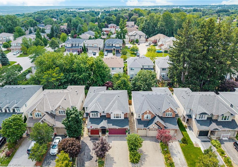 40-sunnycroft-court-hamilton-ontario-40856290
