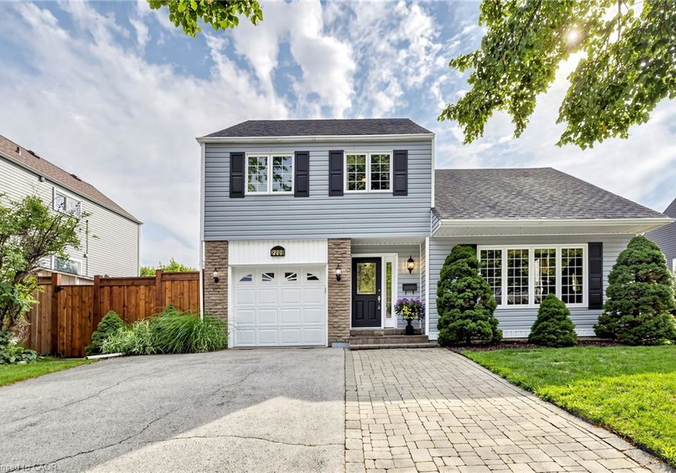 2208-lancaster-crescent-burlington-ontario-40856293