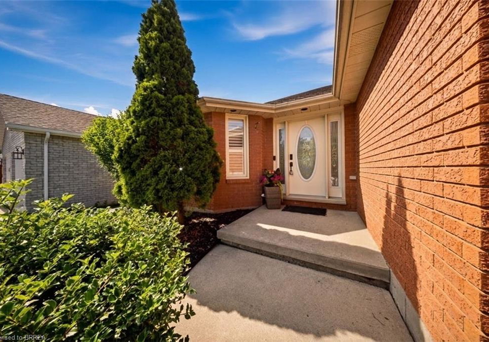 68-allensgate-drive-brantford-ontario-40856322
