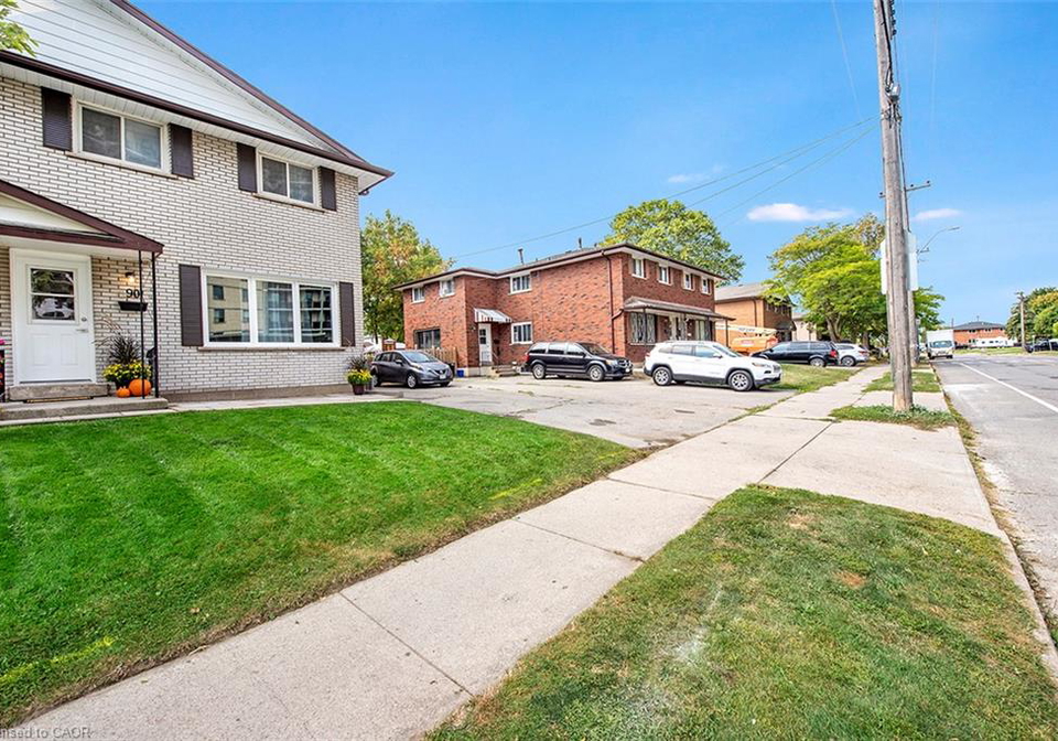 88-90-delawana-drive-hamilton-ontario-40856368