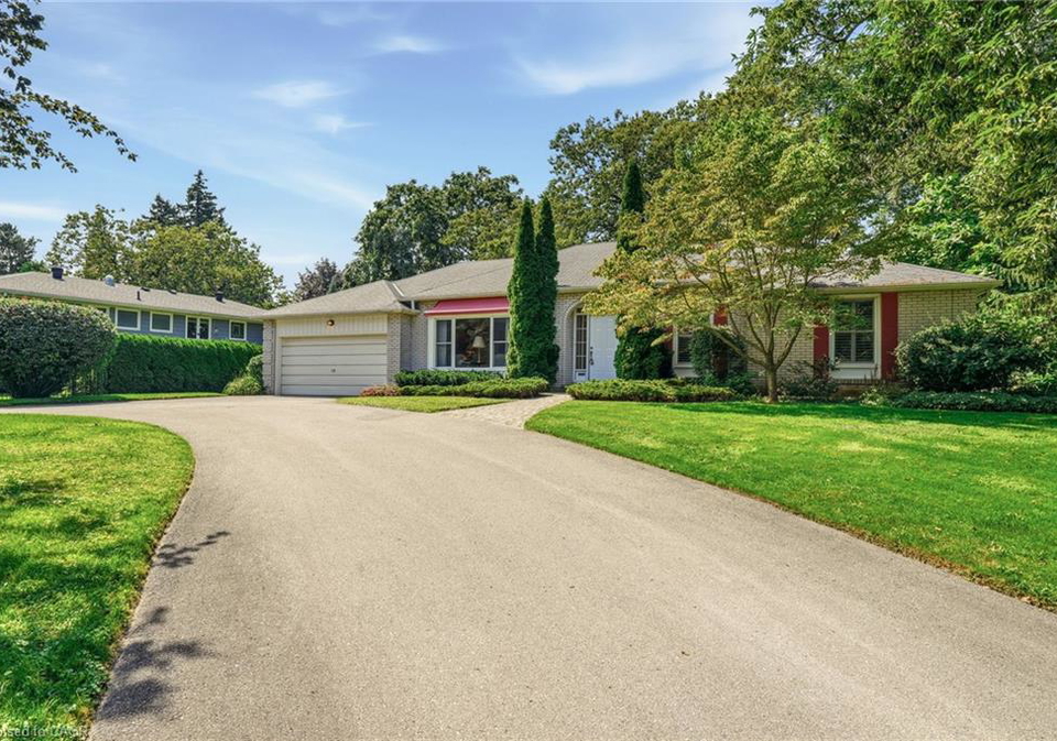 359-lark-avenue-burlington-ontario-40856370