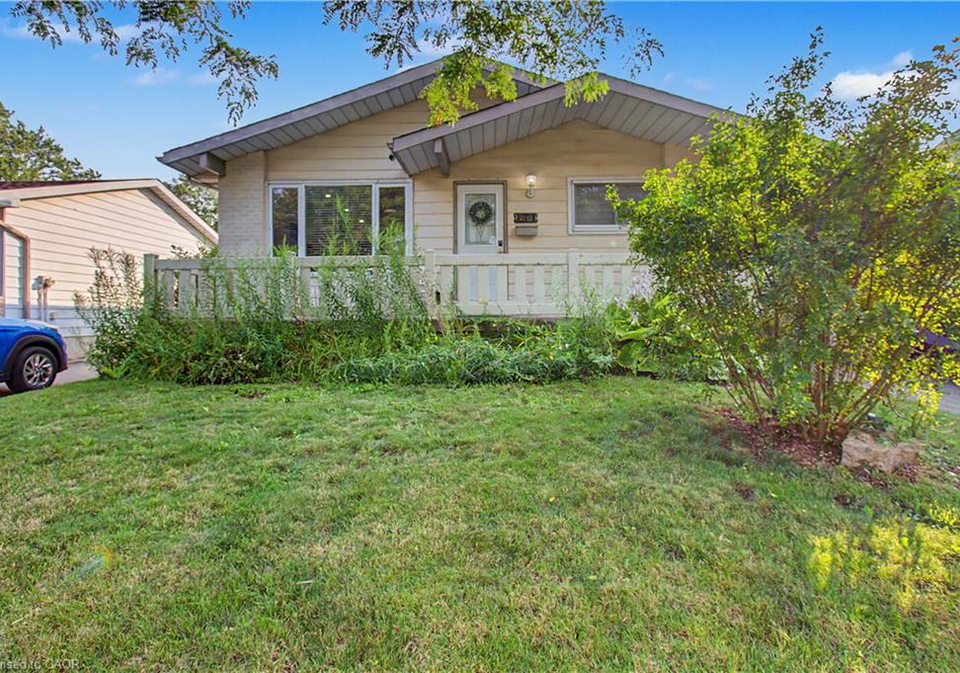 2110-cavendish-drive-burlington-ontario-40856376