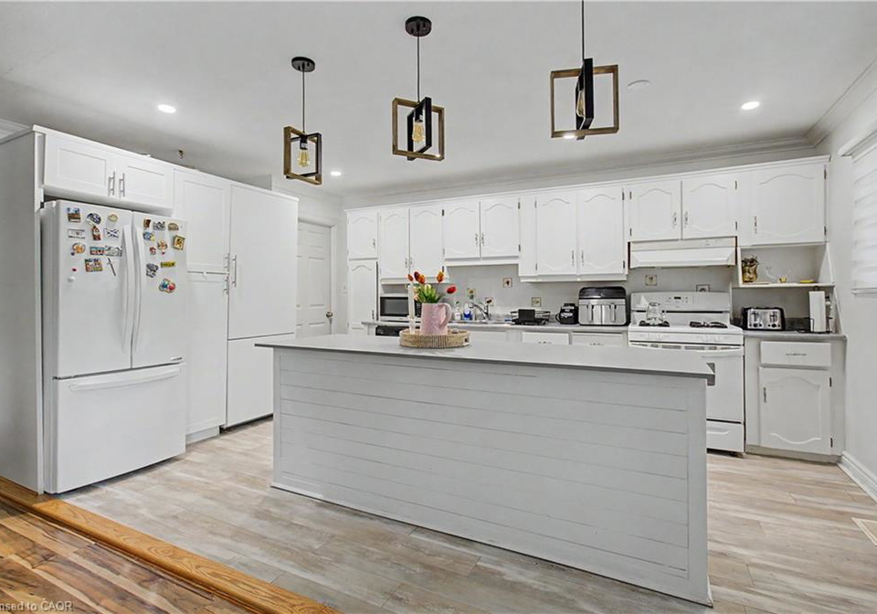 2110-cavendish-drive-burlington-ontario-40856376