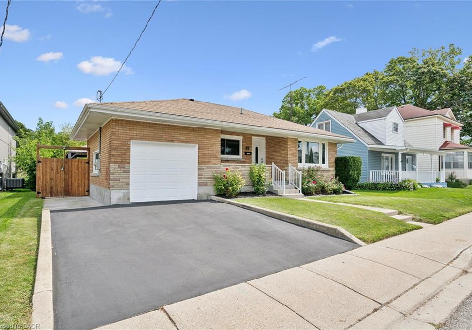 49-east-street-cambridge-ontario-40856390