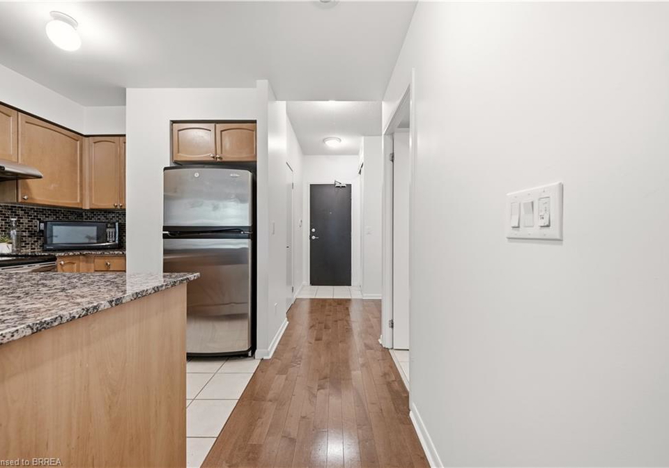 231-fort-york-boulevard-toronto-ontario-40856401