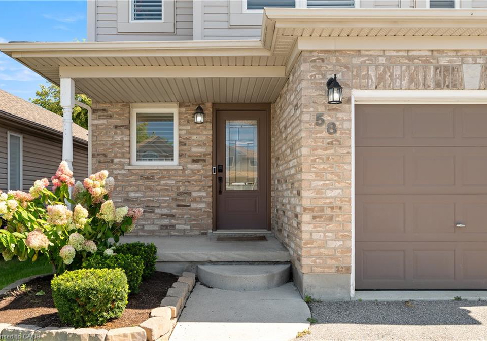 58-chateau-crescent-cambridge-ontario-40856411
