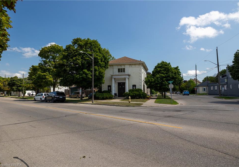99-west-street-brantford-ontario-40856416