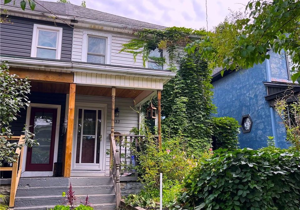137-maplewood-avenue-hamilton-ontario-40856439