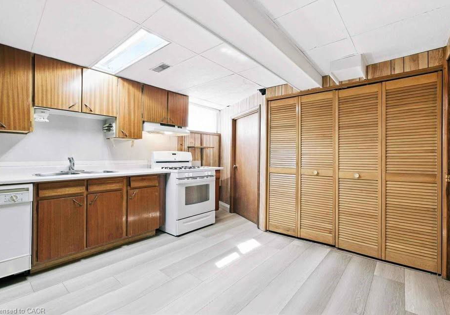 10-rose-crescent-stoney-creek-ontario-40856443