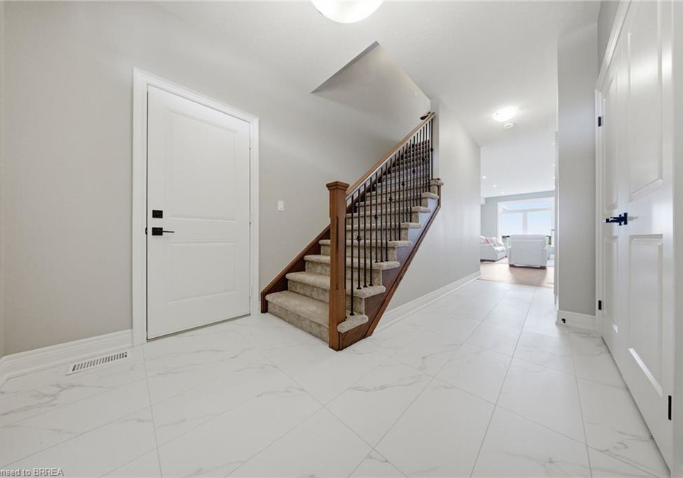 251-lafayette-street-e-jarvis-ontario-40856458