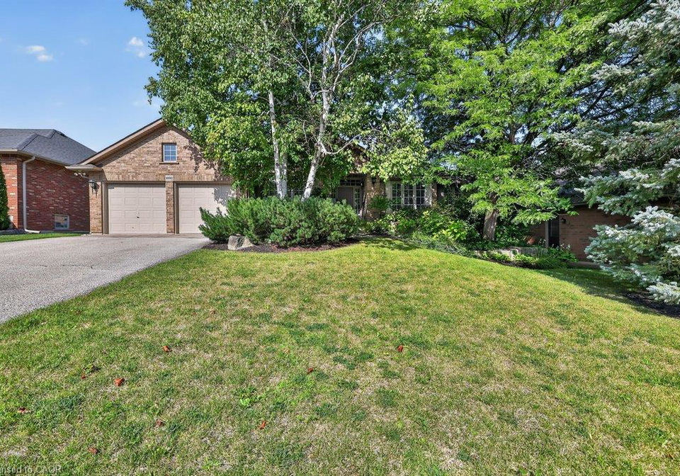 1092-crofton-way-burlington-ontario-40856460